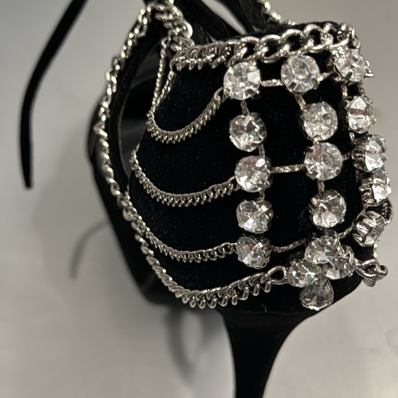 SCENE NIB NWT stiletto chain and rhinestone heels - Picture 4 of 14